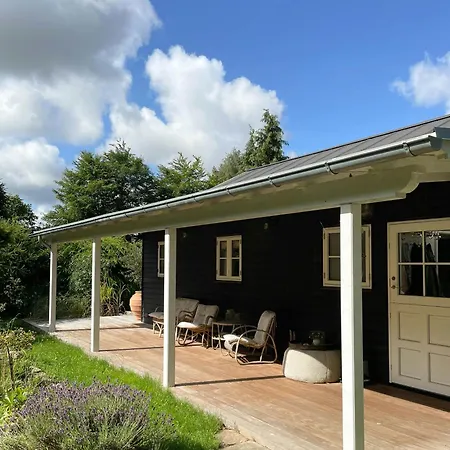 Cozy Summer House In With Soul And History *