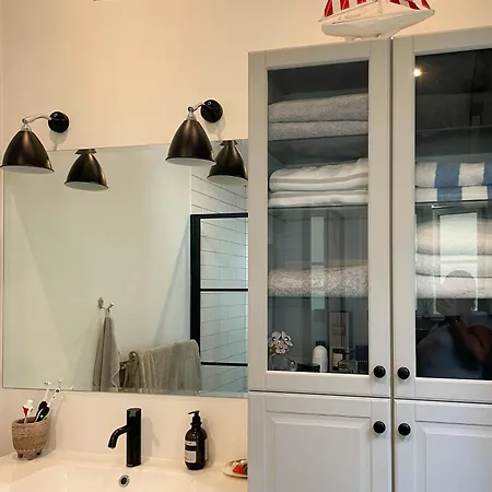 Cozy Summer House In With Soul And History Hornbæk